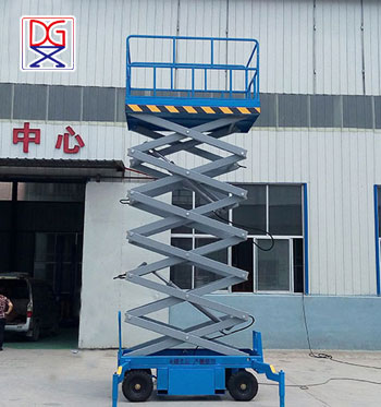 移動(dòng)檢修升降臺(tái)