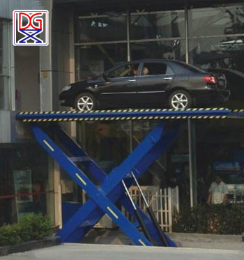 剪叉式汽車(chē)升降機(jī)